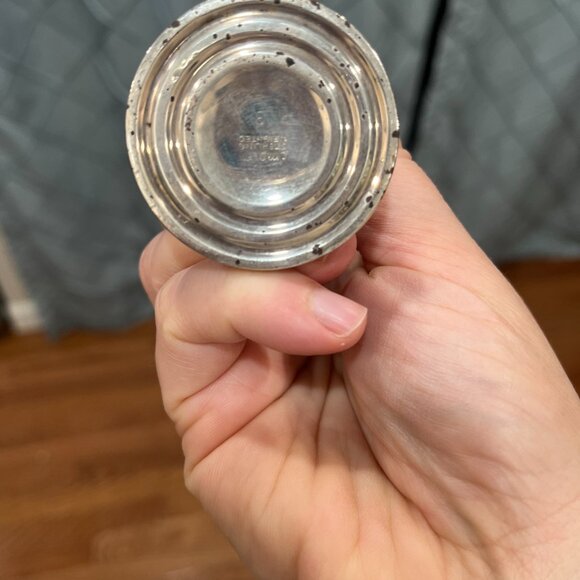 Vintage Empire Weighted Sterling Set of Salt and Pepper Shakers - Picture 5 of 5